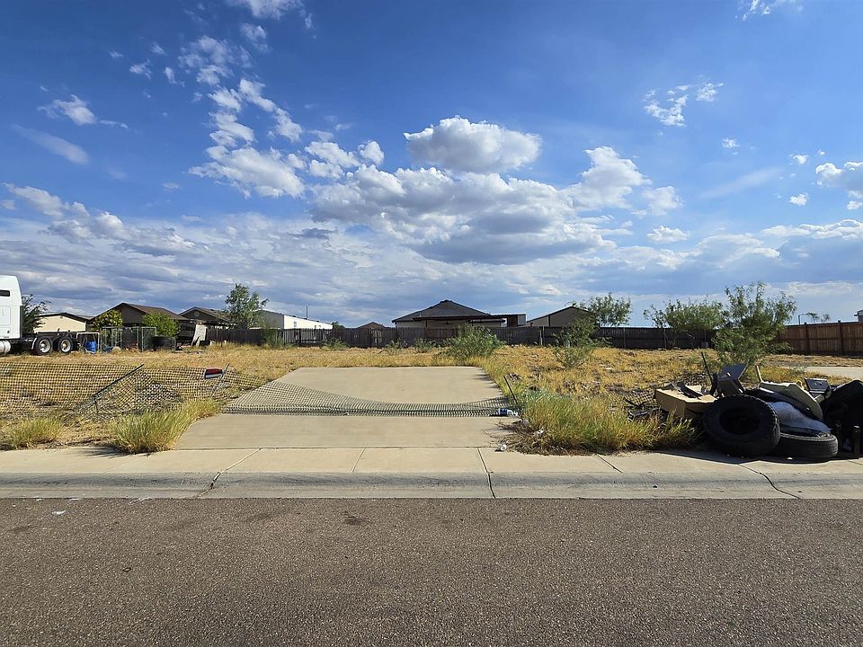 1st image of 2617 Comales Dr