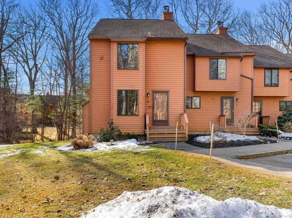 30 Dunvegan Woods Drive, Hampton, NH 03842