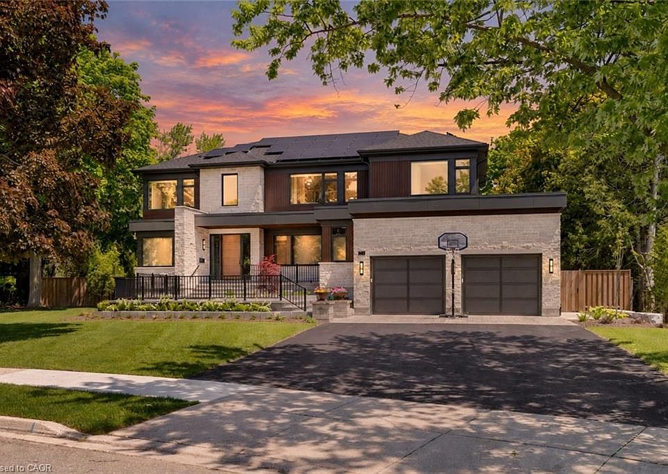 1st image of 26 Golfview Pl