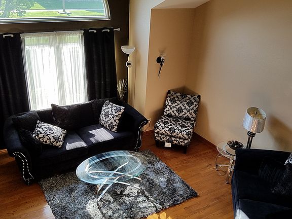 4th image of 18028 Donatus Dr