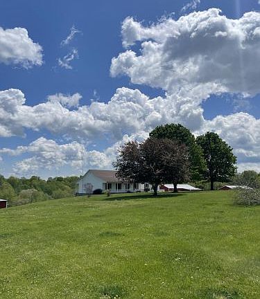 4th image of 824 Old Sano Rd