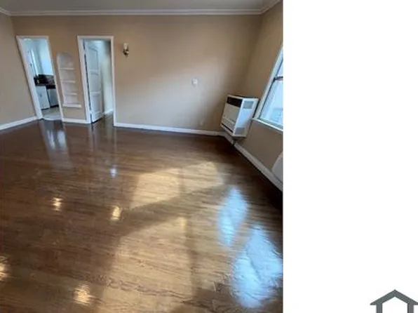 8124 S New Hampshire Ave, Los Angeles, CA 90044