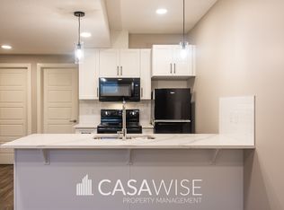 7822 Yorke Rd NW #GS, Edmonton, AB T5G2R6