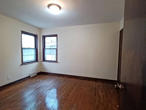 5th image of 1627 Virginia Ave