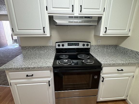 5th image of 804 Monarch Cir #1-3