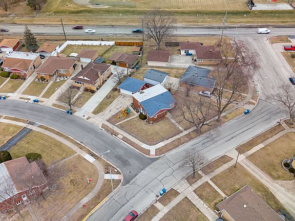 3rd image of 11520 S Kolin Ave