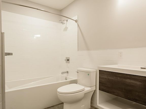 4th image of 1845 E Passyunk Ave