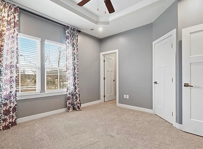 902 Avast Way — Photo 21