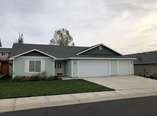 511 Clark St, Moxee, WA 98936