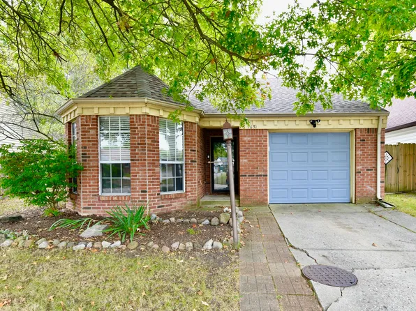 7651 Waterwood Dr, Indianapolis, IN 46214