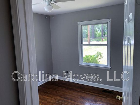 4th image of 347 Woodview Ave