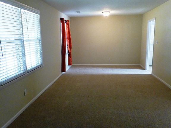 Living/Dining in Front