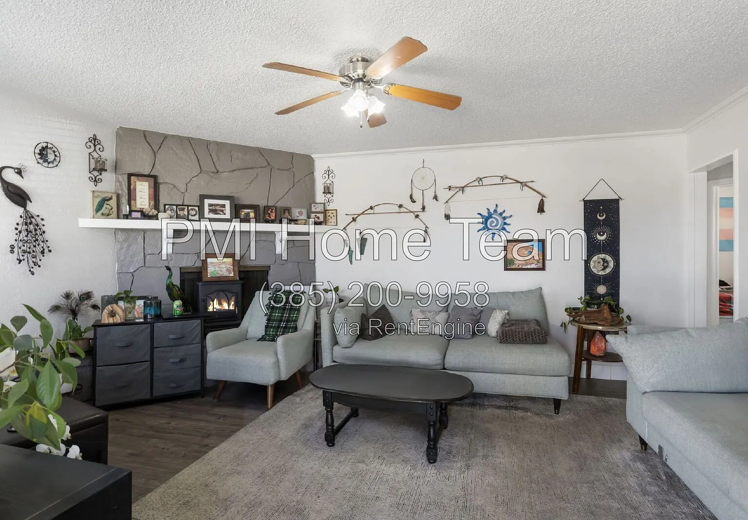 3 bed, 1.0 bath, 1198 sqft, $1,700 — Photo 2