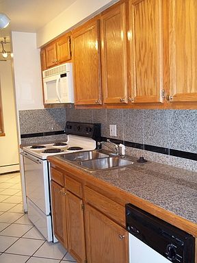 3rd image of 640 S Lashley Ln APT 205