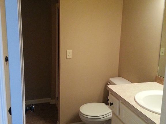 3rd image of 8509 S 143rd St