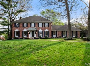 156 Highgrove Ct, Chesterfield, MO