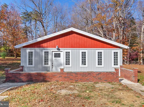 6245 Cracklingtown Rd, Hughesville, MD 20637