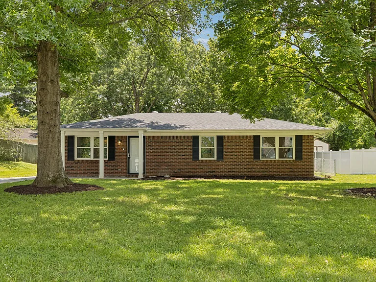 1013 Brink Pl — Photo 22