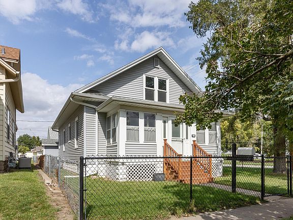 3rd image of 2100 Avenue B