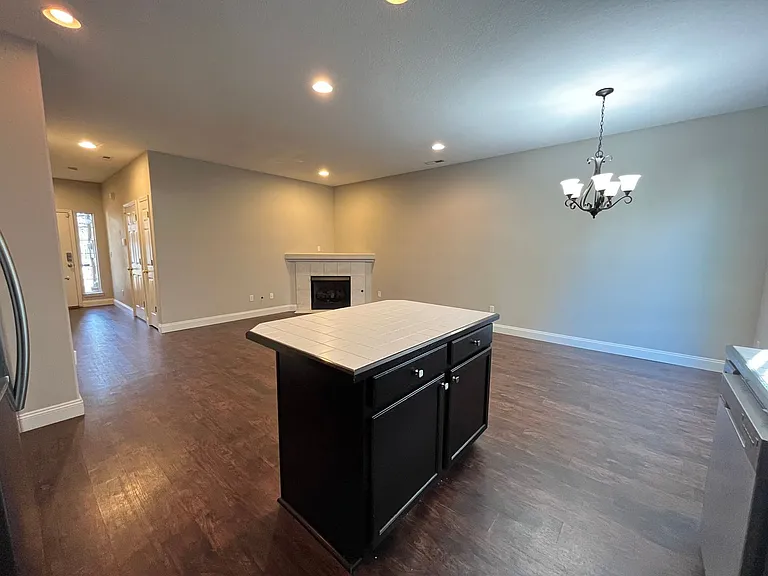 767 SW 198th Pl — Photo 11