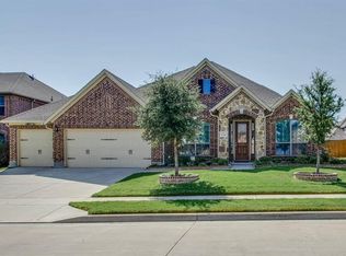 1116 Eastwick Dr, Roanoke, TX 76262