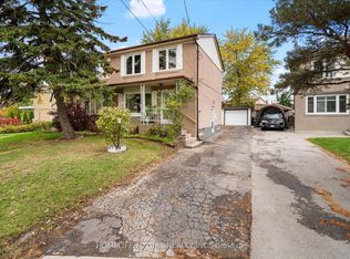 12 Ellendale Dr, Toronto, ON M1P 1N2