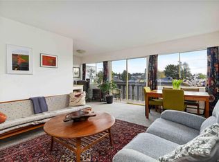 964 Heywood Ave #211, Victoria, BC V8V2Y5