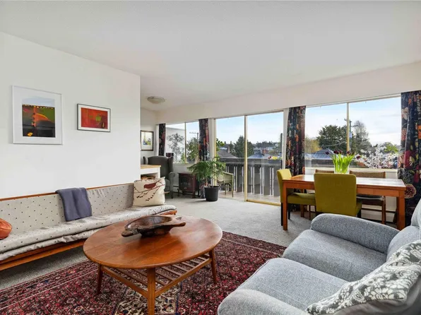 964 Heywood Ave #211, Victoria, BC V8V 2Y5
