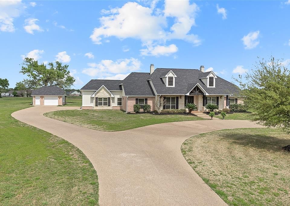 1st image of 17053 Shadow Bend Ct
