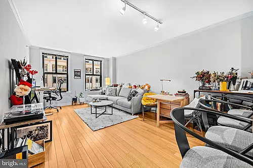 631 D St NW Photo 1