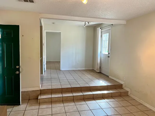 3105 S 1st St #101, Austin, TX 78704