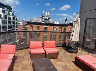 255 Berry St APT 4B, Brooklyn, NY 11249