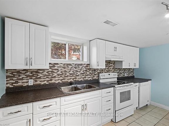 5th image of 134 Victor Blvd
