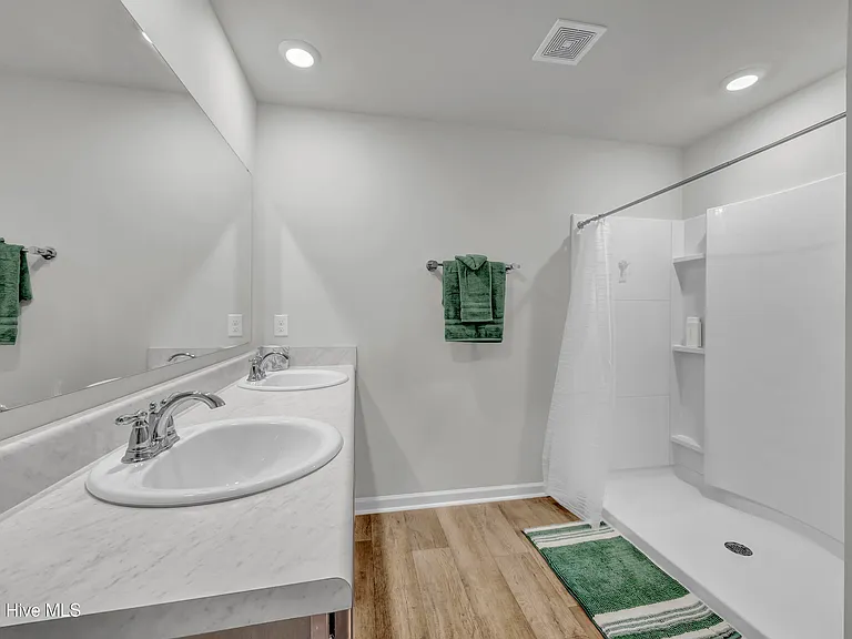 668 Buckeye Rd NE — Photo 21