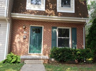 113 N Church St, Charles Town, WV 25414