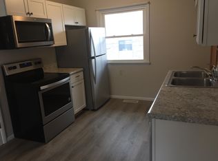 2311 Bel Ct, Omaha, NE 68144