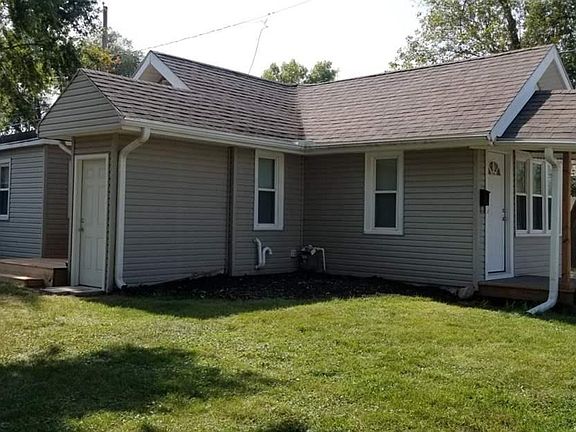 3rd image of 806 Paul Ave