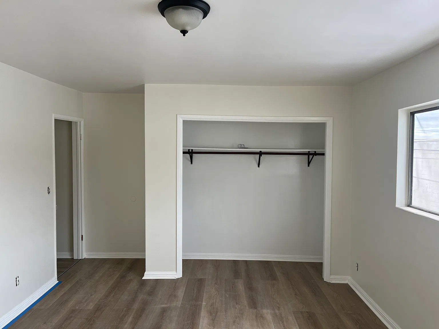 2 bed, 1000 sqft, $2,900 — Photo 3