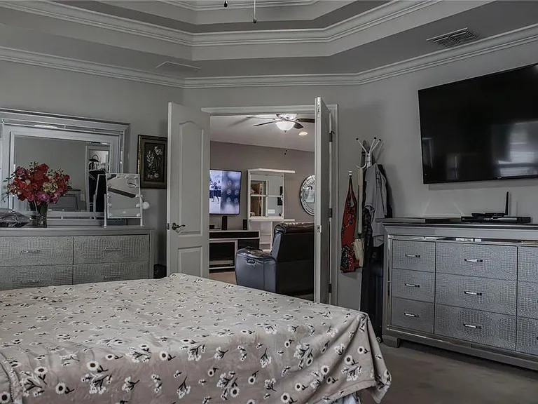 2628 Sunset Cir — Photo 17