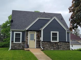 205 S 8th St, Guthrie Center, IA 50115