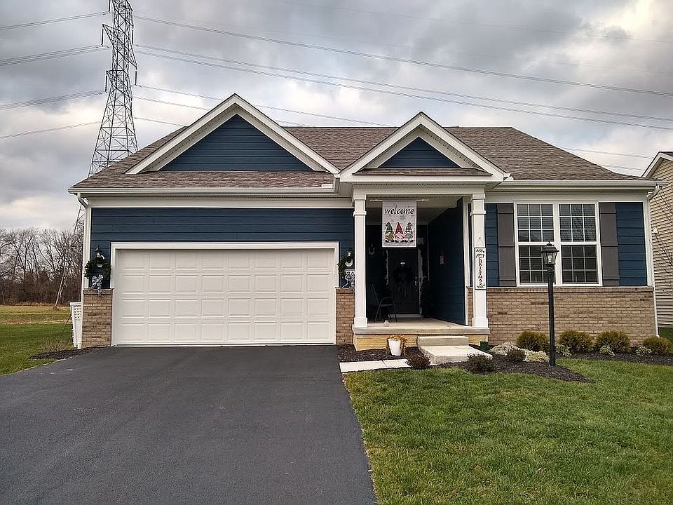 1st image of 920 Zeller Cir