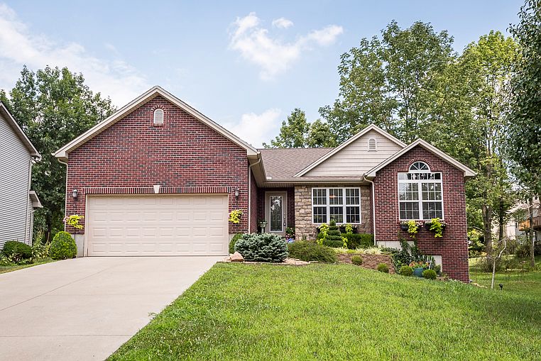 1st image of 1692 Yodelodel Ln