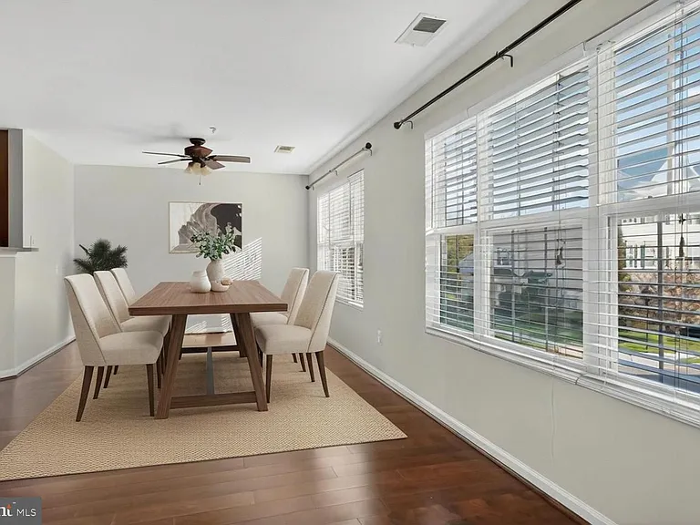 11180 Wortham Crest Cir — Photo 5
