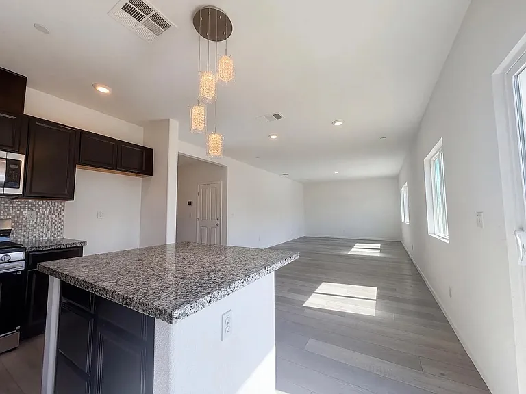 4571 Juneberry Dr — Photo 12