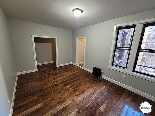 5th image of 164 W 141st St #34