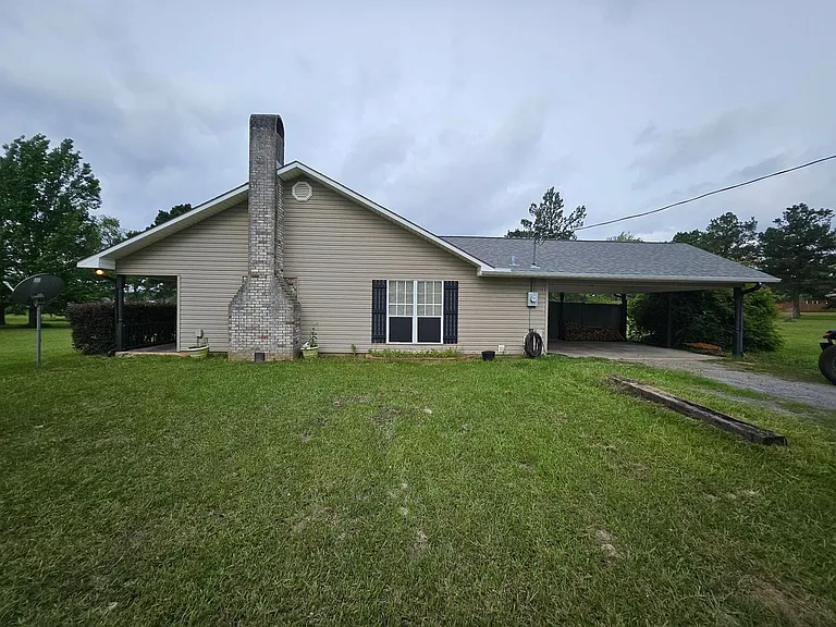 110 Lacey Ln — Photo 12