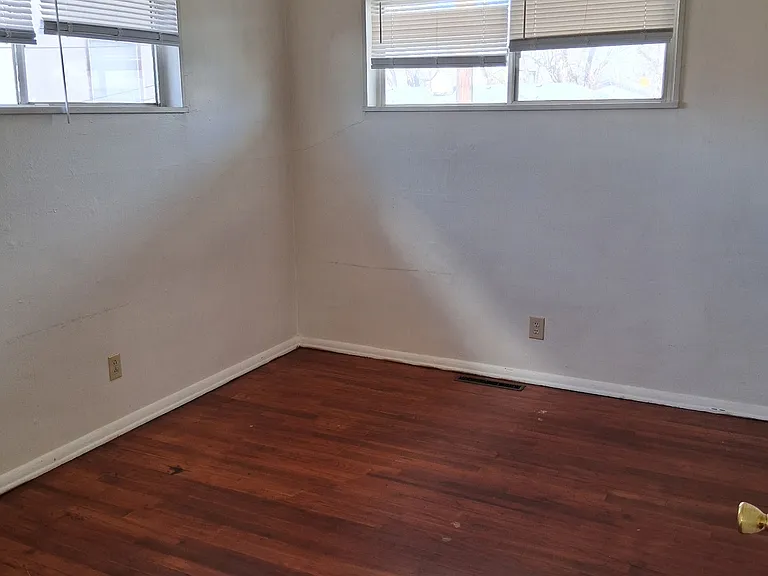 1740 Rood Ave #1740 — Photo 7