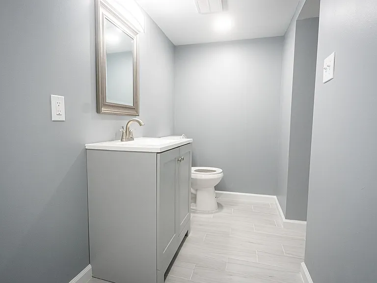 5902 Addison St #BASEMENT — Photo 9