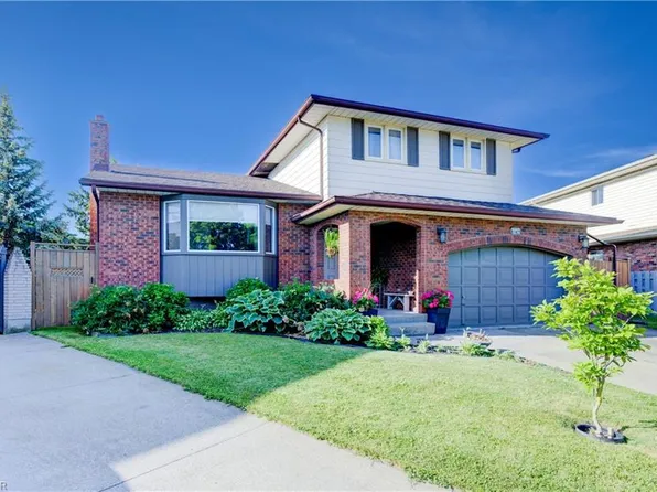 10 Winfield Ct, Saint Catharines, ON L2M 7K6