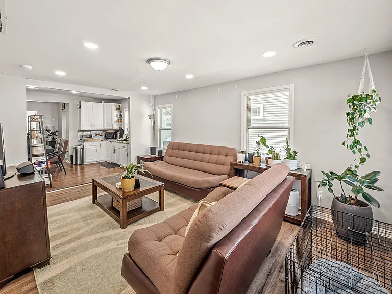 1786 Annabelle St — Photo 31